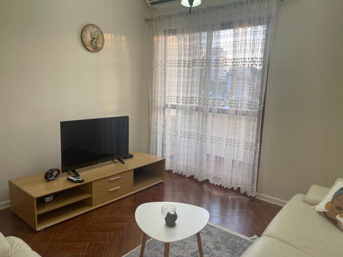 Mediterranean Sea Apartment City Center Дуррес Екстер'єр фото